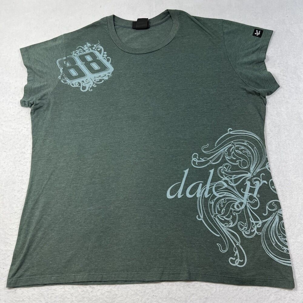 NASCAR Chase Authentics Women's XXL Dale Jr. #88 Short Sleeve Graphic T Shirt